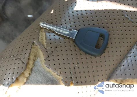 2002 Acura Mdx z USA, uszkodzony, nr VIN 2HNYD18872H517893